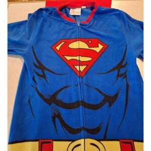 Superman PJ's with Removable Cape - Small (28-30) - Read Description